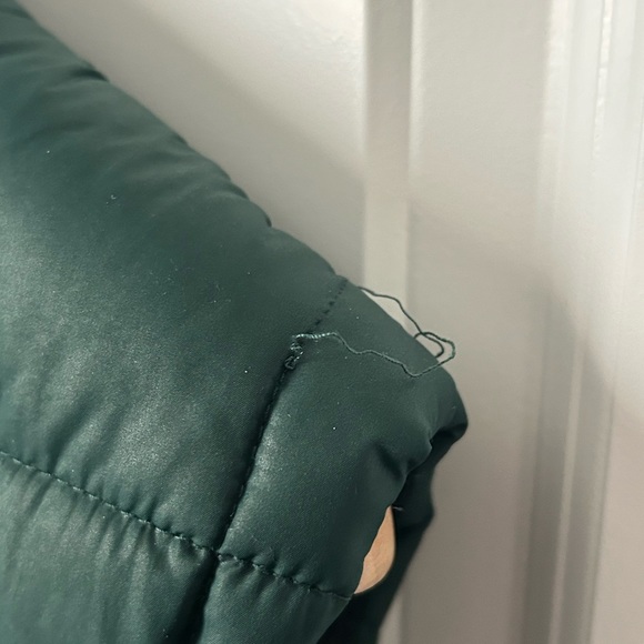 H&M Green Puffer Vest - Sz US 44R/EUR 54 - Picture 7 of 10
